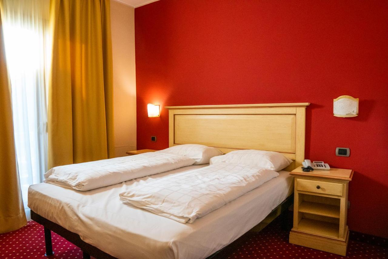 Hotel Bellavista Ponte Di Legno Bagian luar foto