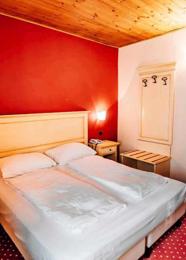 Hotel Bellavista Ponte Di Legno Bagian luar foto